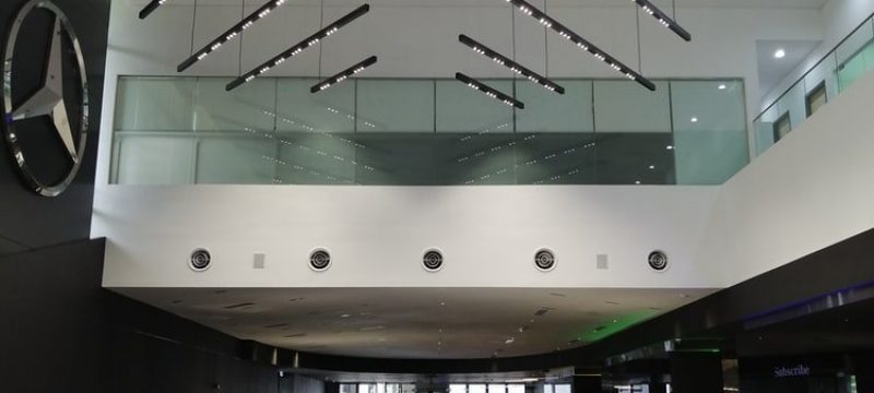 photo-1564631211140-d918ad9b66d4